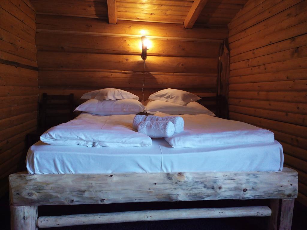Casa Muntelui - Sambata Pension Sîmbăta de Sus Kamer foto