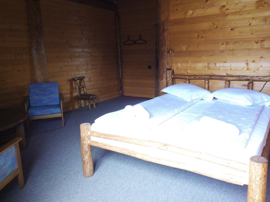Casa Muntelui - Sambata Pension Sîmbăta de Sus Kamer foto