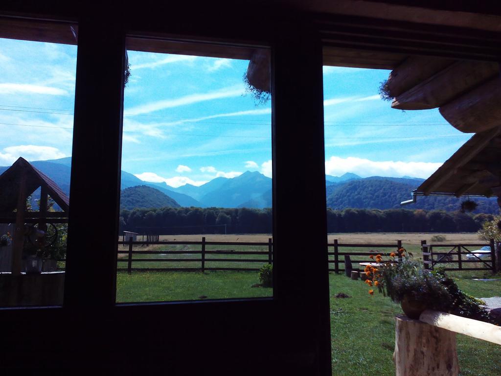 Casa Muntelui - Sambata Pension Sîmbăta de Sus Kamer foto