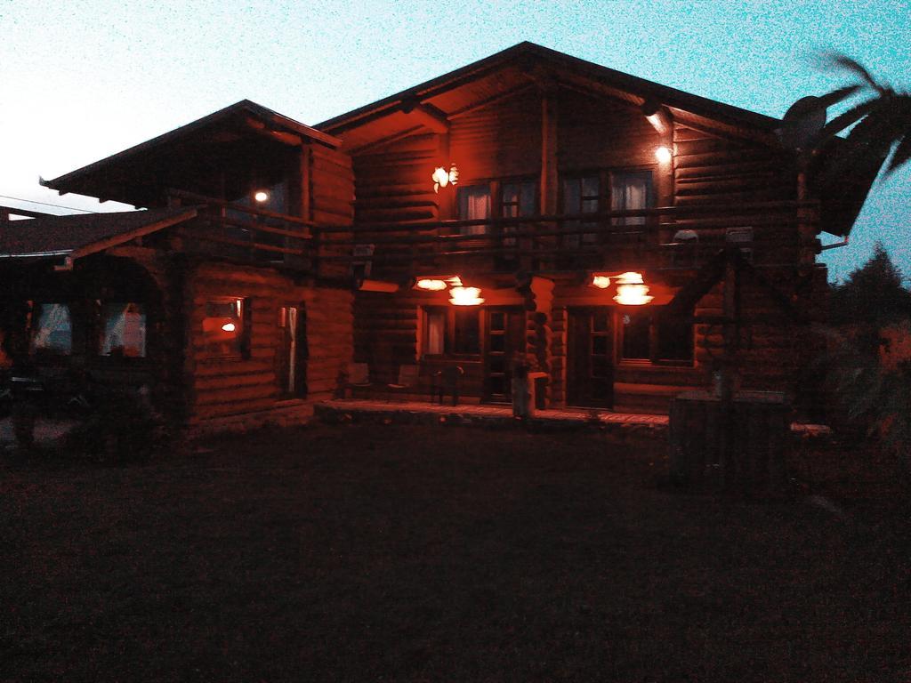 Casa Muntelui - Sambata Pension Sîmbăta de Sus Buitenkant foto