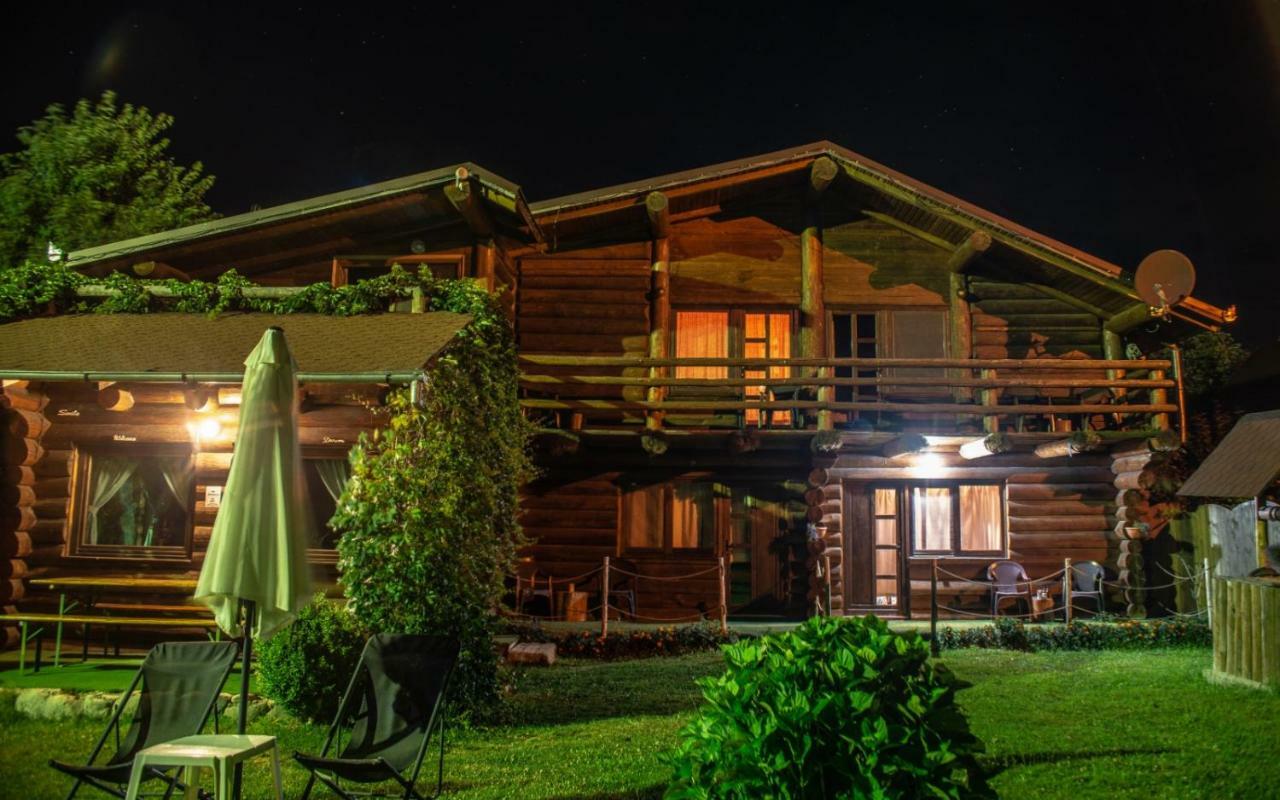 Casa Muntelui - Sambata Pension Sîmbăta de Sus Buitenkant foto