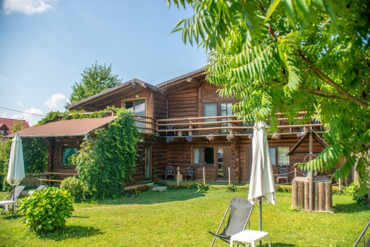 Casa Muntelui - Sambata Pension Sîmbăta de Sus Buitenkant foto